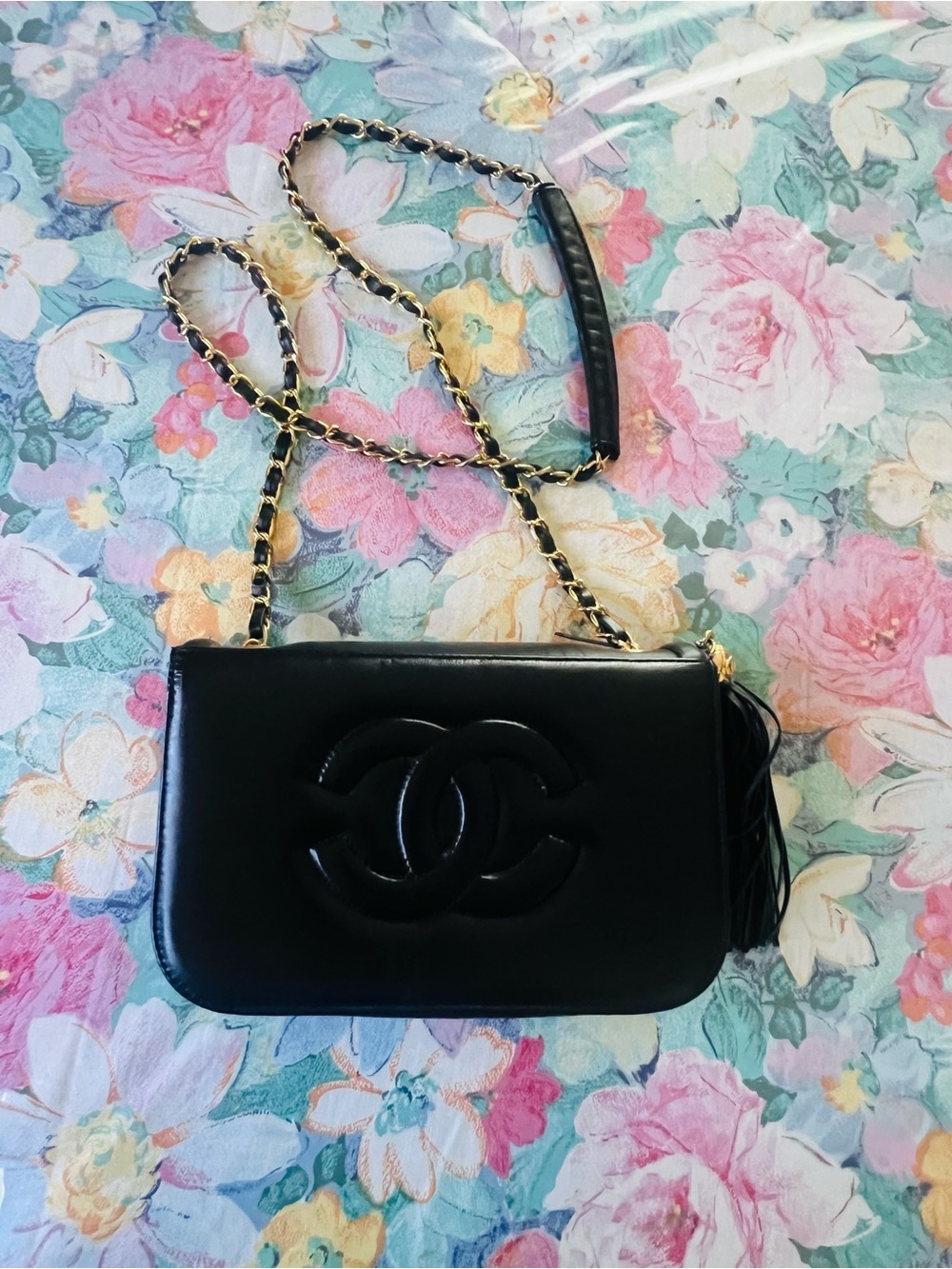 Vintage Chanel Black Chain Shoulder Bag - Picture 2 of 10